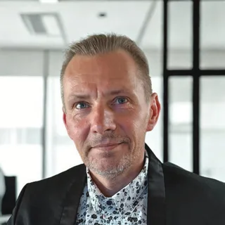 Portret: Piotr Listosz, Full Stack Developer w 4Evolve